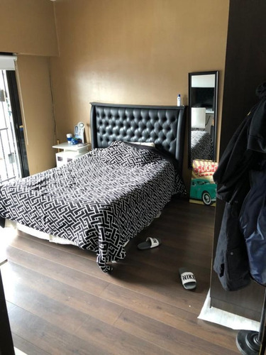 Imagen 30 de 30 de Vivienda Multifamiliar-casa 3 Amb + Dpto 4 Amb-cocheras - Fondo Libre C/ Piscina