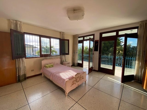 Imagen 15 de 24 de Casa En Venta En Clnas De Bello Monte Gi