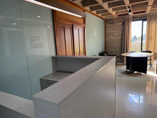 Oficina 130 M2