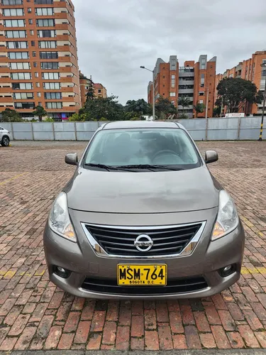 Nissan Versa 1.6 Advance