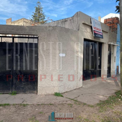 Casa En Venta En Bernal Centro
