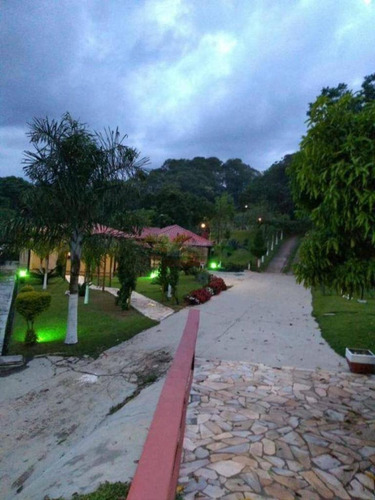Imagem 13 de 14 de Sitio Ibiuna 40.000 Mts Sede,piscina,lago, Campo E Baias !!