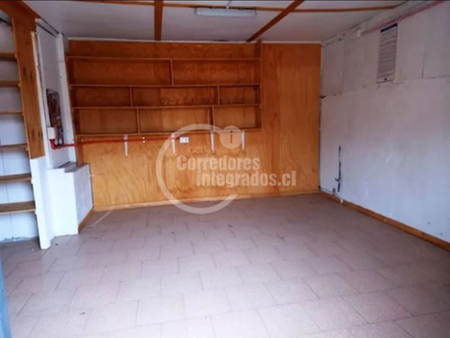De 2 Pisos, 4 Dormitorios En Población Ccu Limache