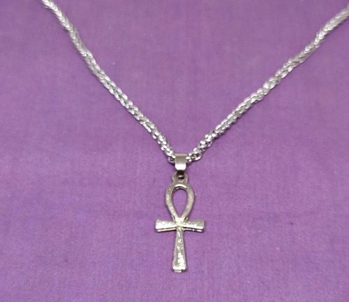 Collar Cruz Ankh Pequeña De Acero Plateado