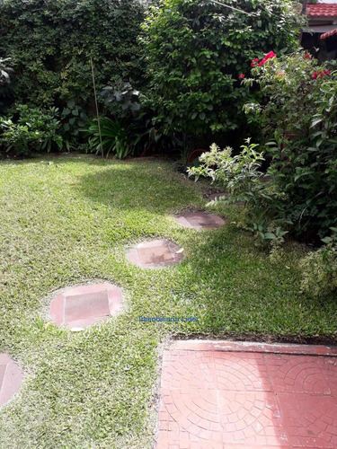 Casa De 4 Dormitorios