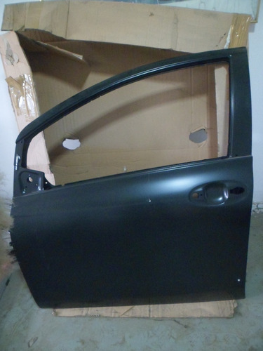 Puerta Delantera Izquierda Origina Yaris Sport Hb 2006-2008 