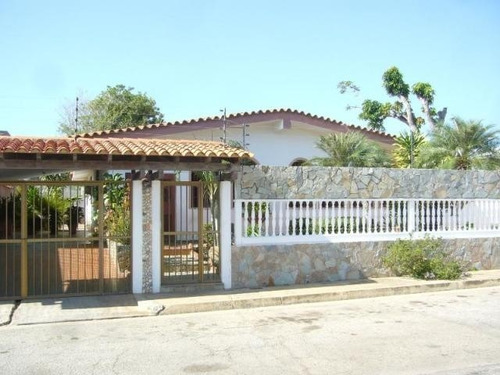 Imagen 1 de 14 de Bella Y Cómoda Casa En Costa Azul. Flexmls 21-18811