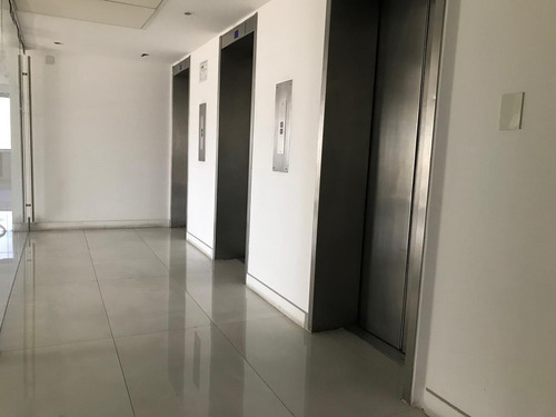 Imagen 4 de 30 de Oficina - Retiro