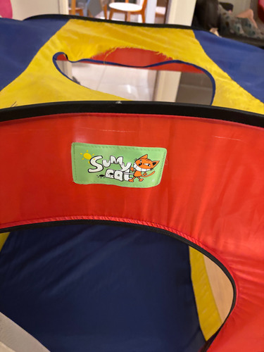 Casita Infantil Plegable Con Detalles Rojo Lisa (Usado)