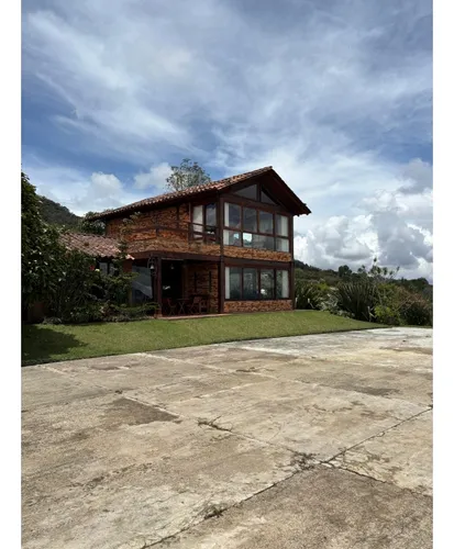 Finca Para La Venta En Ubicación Muy Privilegiada.