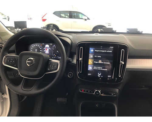 Volvo XC40 2.0t T4 Momentum Fwd