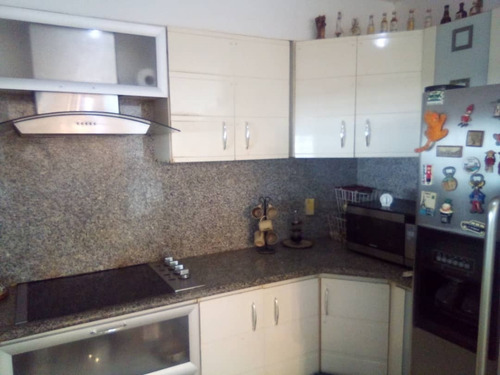 Imagen 12 de 28 de Townhouse Duplex Urb. Vistamar Conjunto Cerrado Solo 4 Townhouses