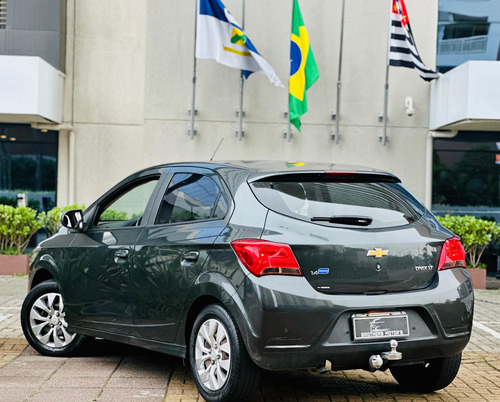 Chevrolet Onix 1.4 Lt 5p