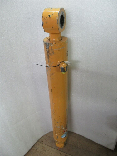 Cnhi 233114a2, Hydraulic Dipper Cylinder - 570lxt, 580l, Fyy