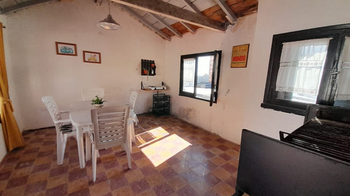 Departamento 3 Amb Sobre Peatonal C/ Quincho F: 7477