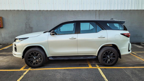 Imagen 15 de 22 de Toyota Sw4 Gr-s 4x4