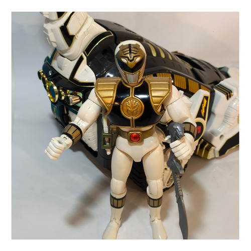 Megazord Titanus A Pilha + Ranger Branco Tommy Oliver