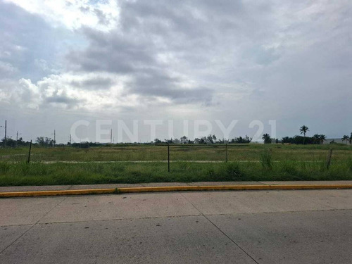 Terreno En Venta, En Av. Abraham Zabludovsky Col. Transportistas Coatzacoalcos