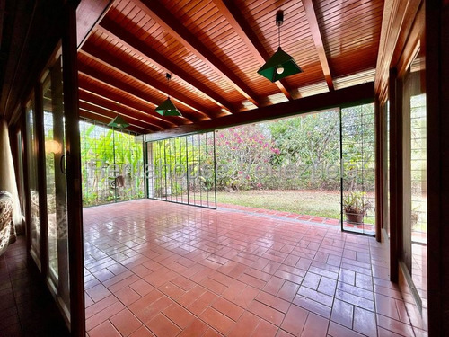 Casa En Venta Urb. Miranda Mls #25-19917 Bm