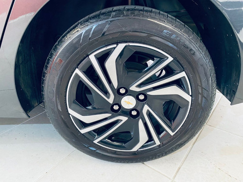 Chevrolet Onix ONIX SEDAN Plus LT 1.0 12V Flex 4p Mec.