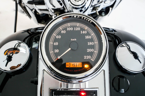 Harley Davidson Road King Classic Flhrc