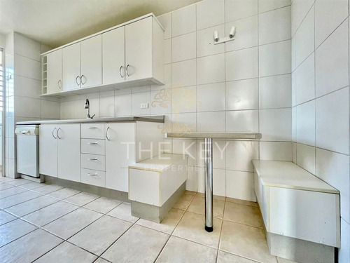 Departamento En Venta De 3 Dormitorios - Colón, Las Condes