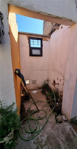 Imagen 10 de 25 de Locales Con Vivienda - Venta