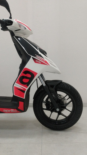 Imagen 12 de 20 de Aprilia Sr 160 White Abs Inyección 50% 12 Cuotas S/ Interés