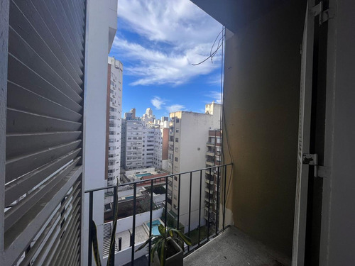 Venta - Departamento De Tres Dormitorios Con Balcón En Centro Río, Rosario