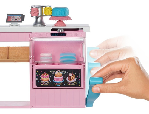 Imagen 6 de 9 de Barbie - Chef De Pasteles - Gfp59