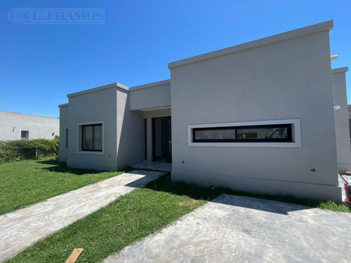 Casa En Canton Islas Pg