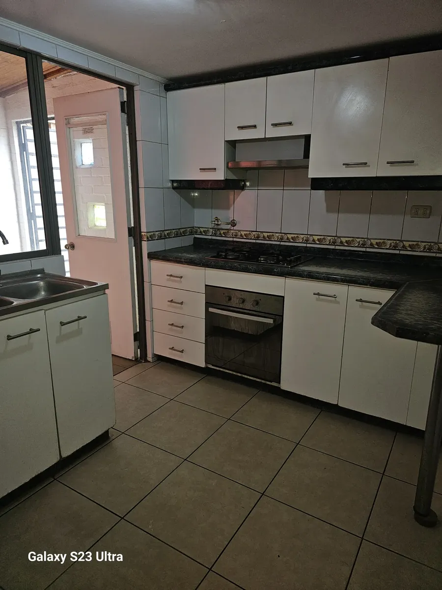Imagen 4 de 15 de Hermosa Casa De Tres Pisos En Villa Altos Del Sol Talagante.