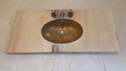 Mesada De Marmol Con Bacha De Bronce Y Grifería Fv42 - Beige Y Gris (Usado)