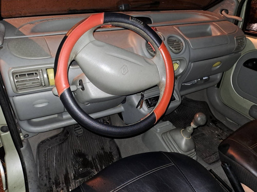 Imagen 6 de 8 de Renault Twingo 2000 1.2 Authentique