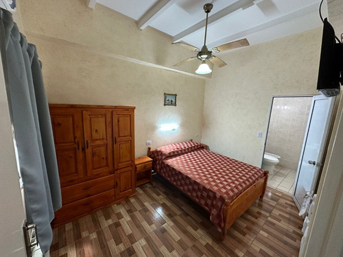 Imagen 5 de 9 de Habitación Con Baño Privado Centro Promoción!!!