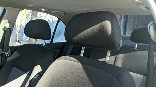 Imagen 10 de 25 de Volkswagen Bora 2008 2.0 Nafta