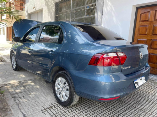 Imagen 4 de 25 de Volkswagen Voyage 2018 1.6 Trenline 101cv