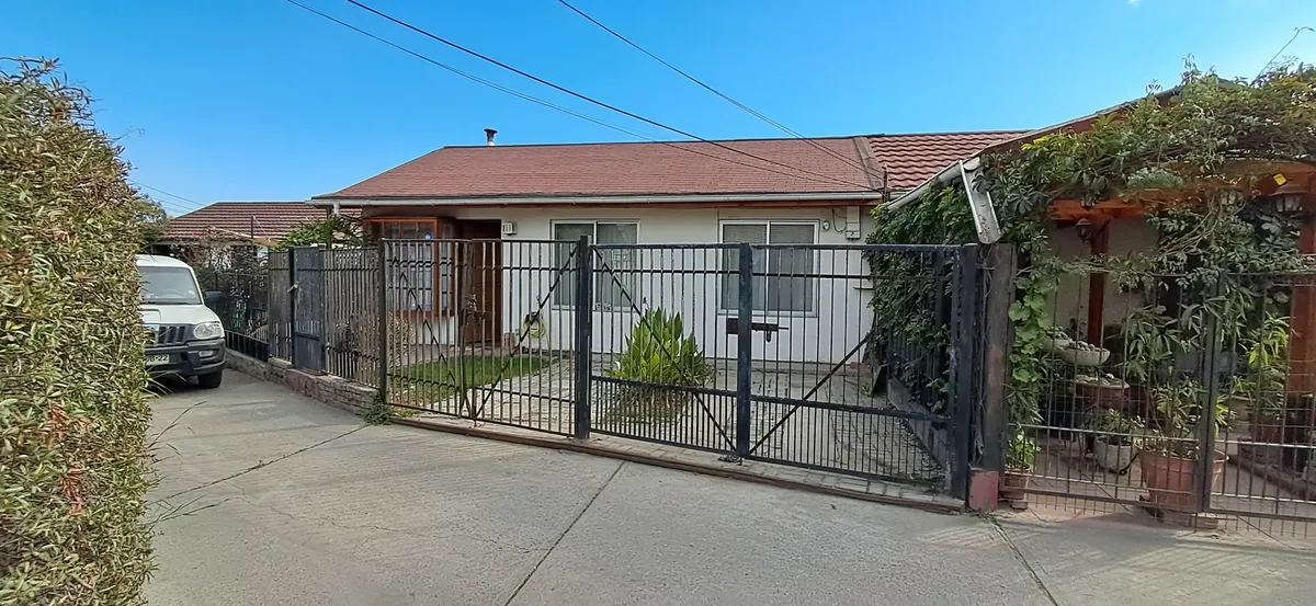 Imagen 1 de 30 de Casa En Venta En Las Araucarias Cerrillos
