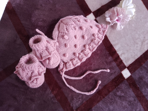 Conjunto Bebé: Gorrita Y Escarpines Tejidos Rosa Viejo Rosa Viejo 1-3 M