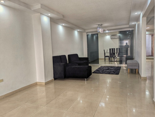 Casa En La Urb La Esmeralda San Diego - Rc