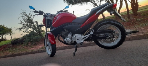 Imagem 1 de 4 de Honda Cb