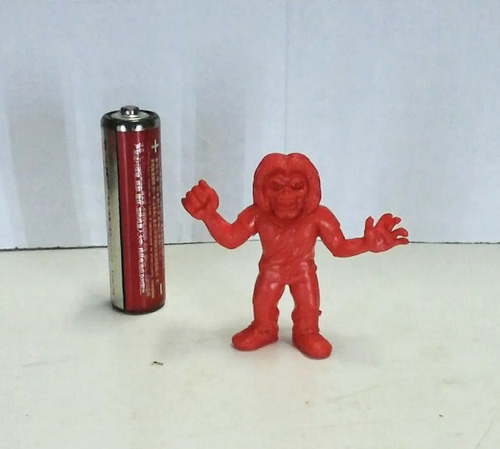 Eddie Killers & Pieces Of Mind Iron Maiden Muscle Super 7 (Usado)