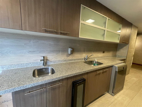 Departamento En Arriendo De 3 Dorm. 2 Estac. En Las Condes