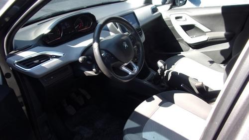 Peugeot 208 Allure Touch Screen
