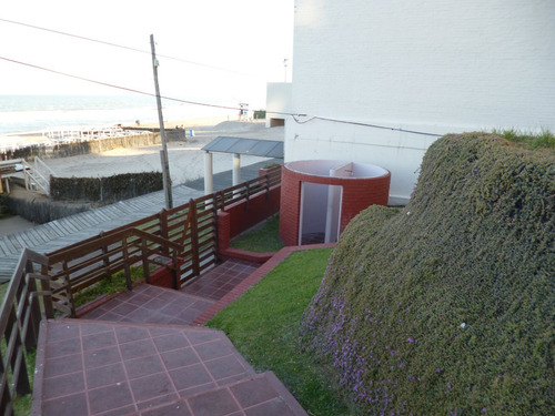 Imagen 12 de 14 de Departamento De 2 Ambientes Con Vista Al Mar Y Cochera