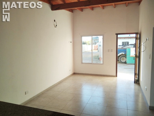 Imagen 7 de 14 de Venta Chalet Mar Del Tuyu 69 E/ 6 Y 7