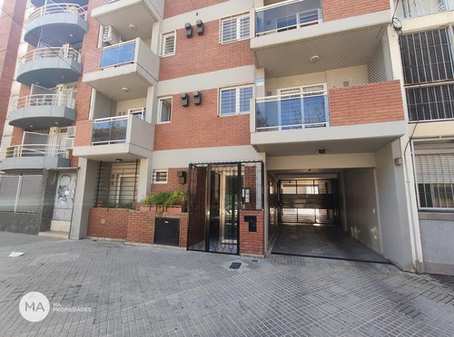 Venta Depto 2 Dormitorios, Centro. Richieri 600