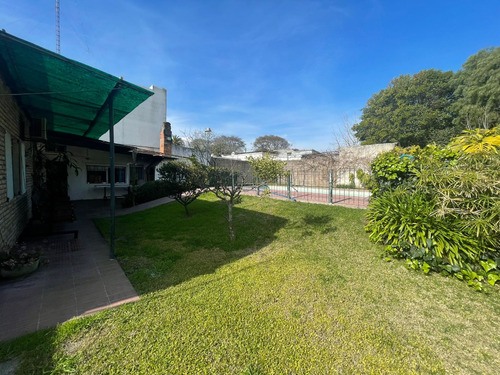 Dos Padrones En Venta Sobre Calle Abrevadero