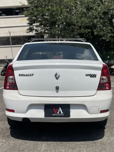 Renault Logan 1.6 expression.
