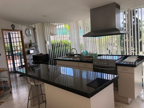 Casa Y Terreno En Venta En El Mirador La Calera